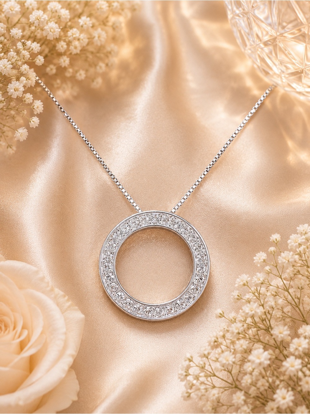 NIC & SYD Crystals by Swarovski Circle Necklace NEW